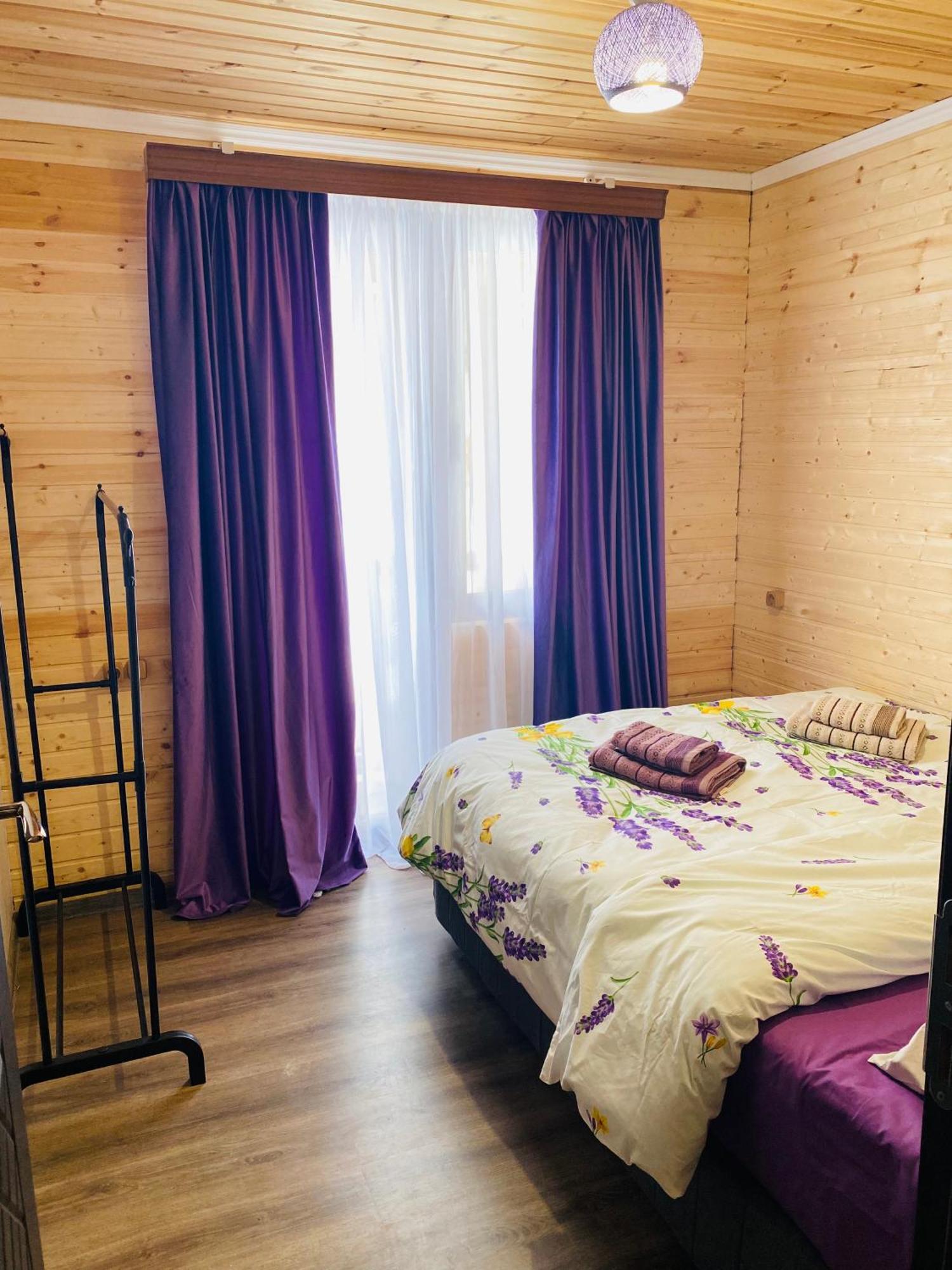 Guesthouse Nene Μέστια Εξωτερικό φωτογραφία