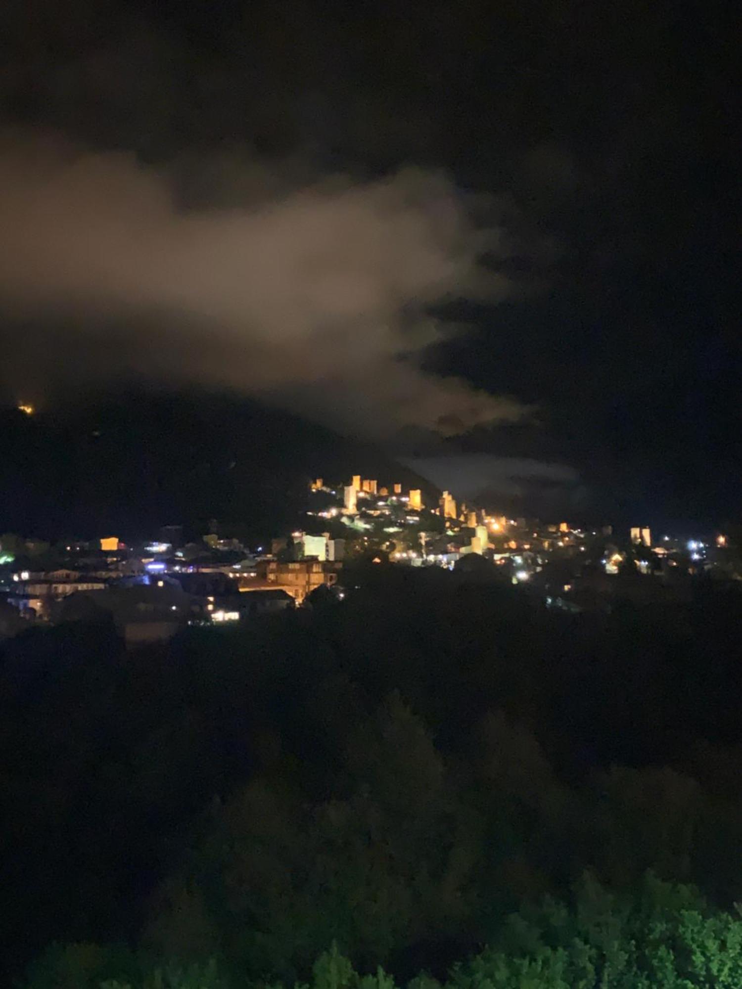 Guesthouse Nene Μέστια Εξωτερικό φωτογραφία